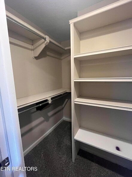 Building Photo - 7666 Chatham Cir NW