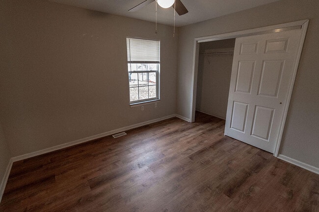 Building Photo - 1323 Godas Cir