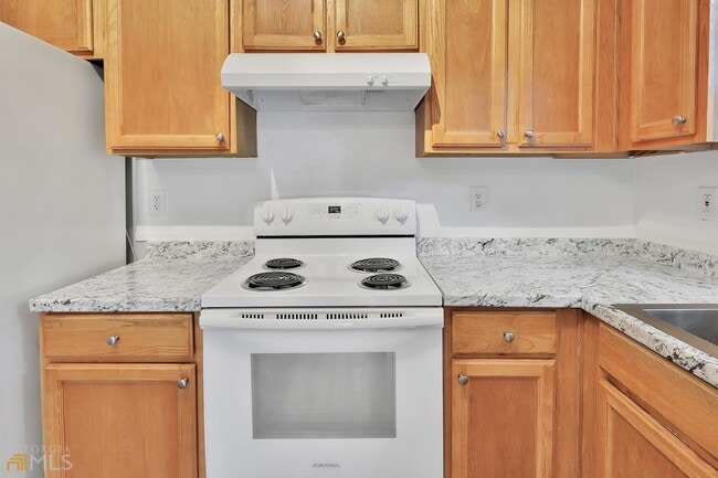 Building Photo - 528 Emily Pl NW