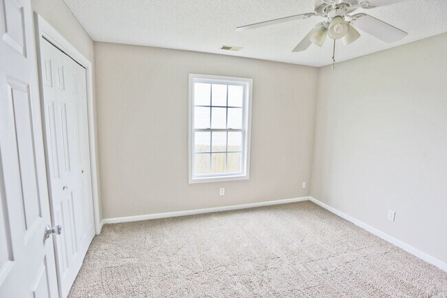 Building Photo - 1276 Archwood Dr