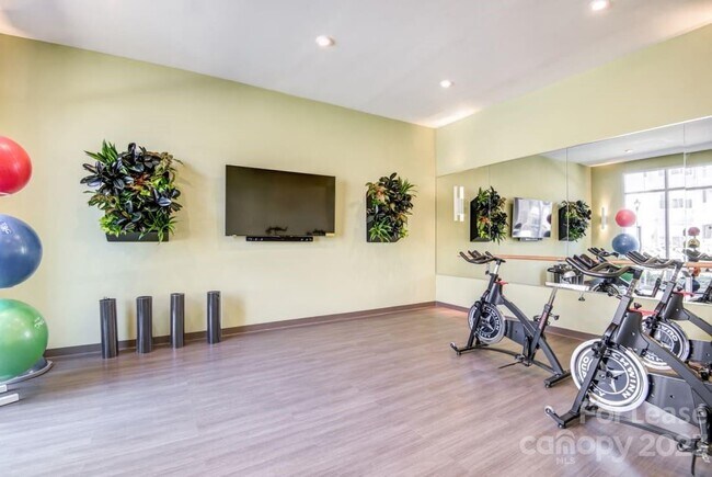 Building Photo - 9550 Community Commons Ln