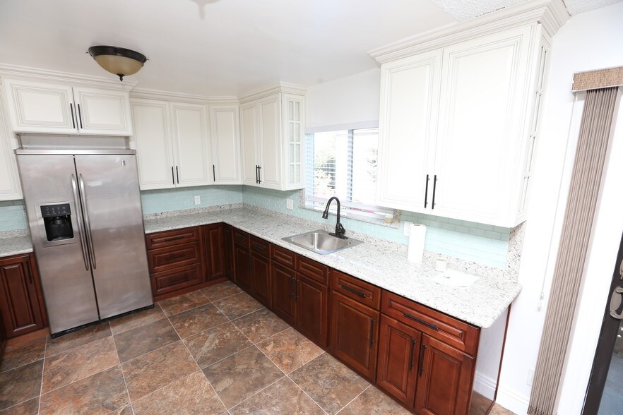 Building Photo - 4776 Don Miguel Dr