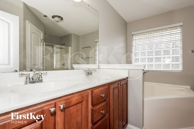 Building Photo - 2540 Glyncastle Way