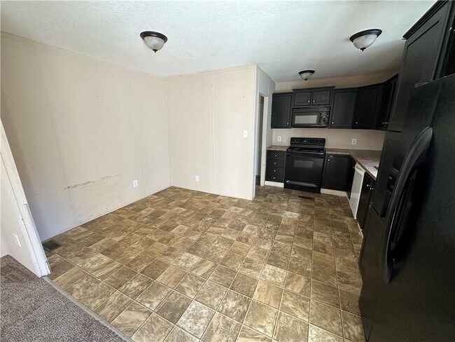 Building Photo - 7016 Blueberry Ridge SE