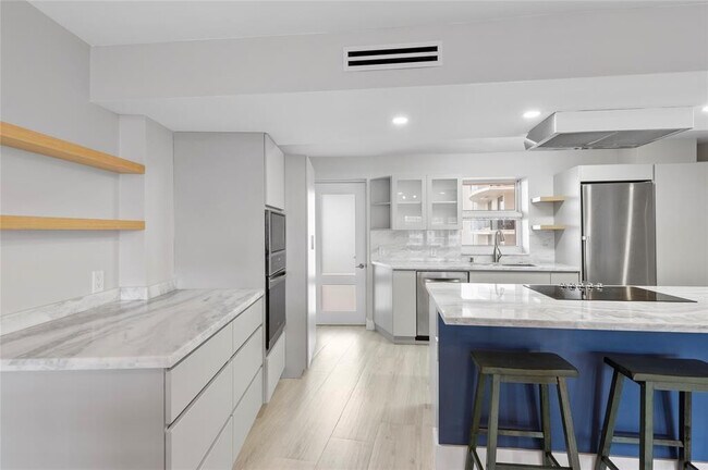 Building Photo - 4100 Galt Ocean Dr