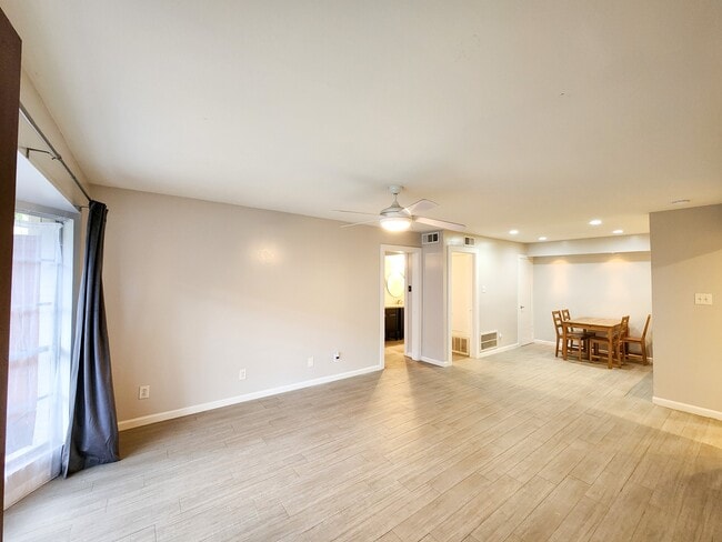 Building Photo - 2575 Marilee Ln