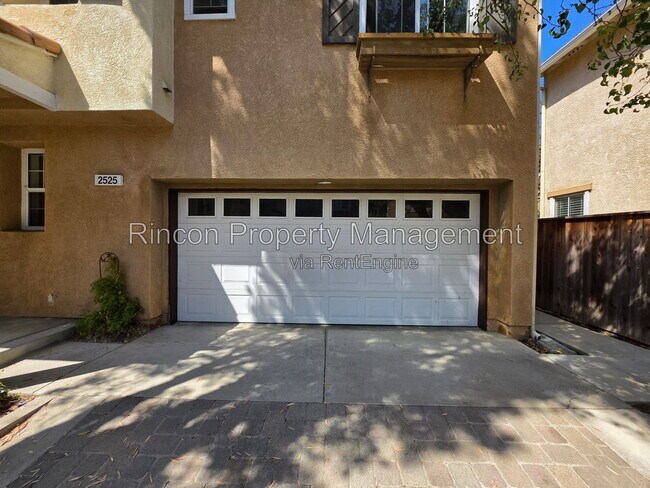 Building Photo - 2525 Villamonte Ct