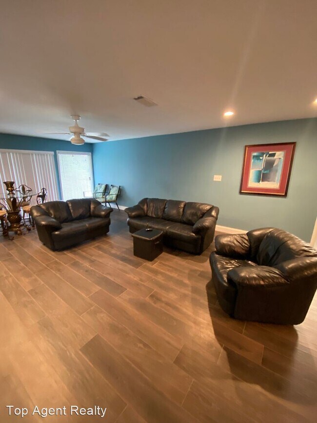 Building Photo - 3 br, 2 bath House - 2021 Bayou Lane
