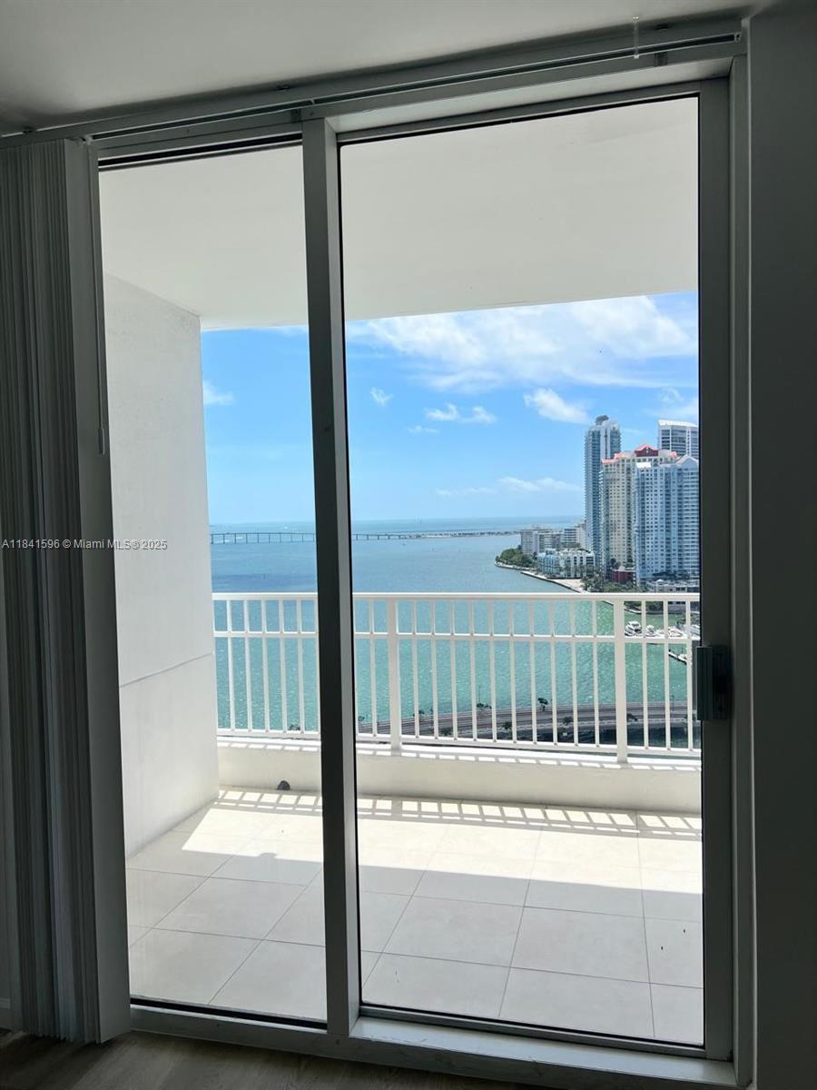 Building Photo - 701 Brickell Key Blvd