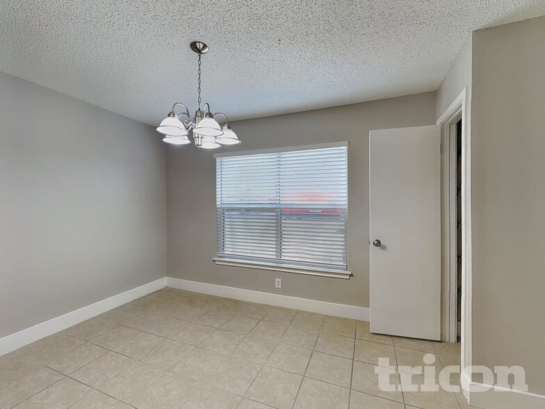 Building Photo - 8338 Morning Grove