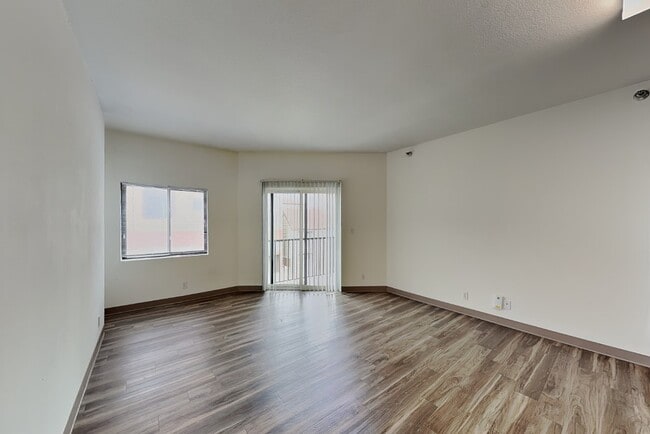 Building Photo - 216 Stanton Ave