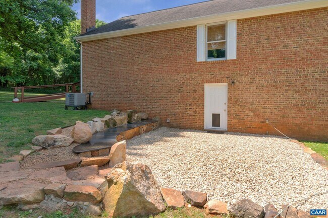 Building Photo - 2915 N Garden Ln