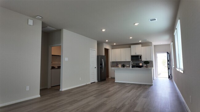 Building Photo - 14190 Granger Pointe Ln