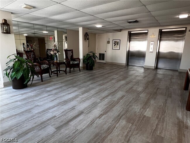 Building Photo - 3490 N Key Dr