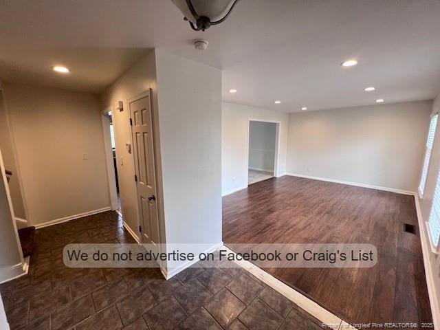 Building Photo - 5449 Thompson Cir