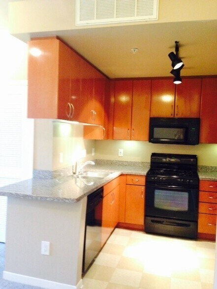 Interior Photo - Messina