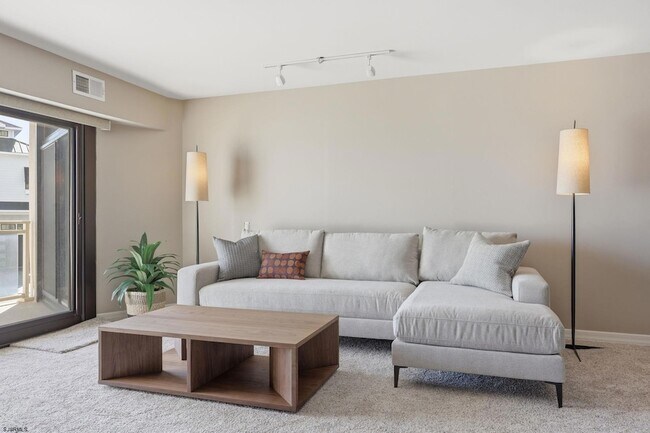 Building Photo - 2700 Atlantic Ave