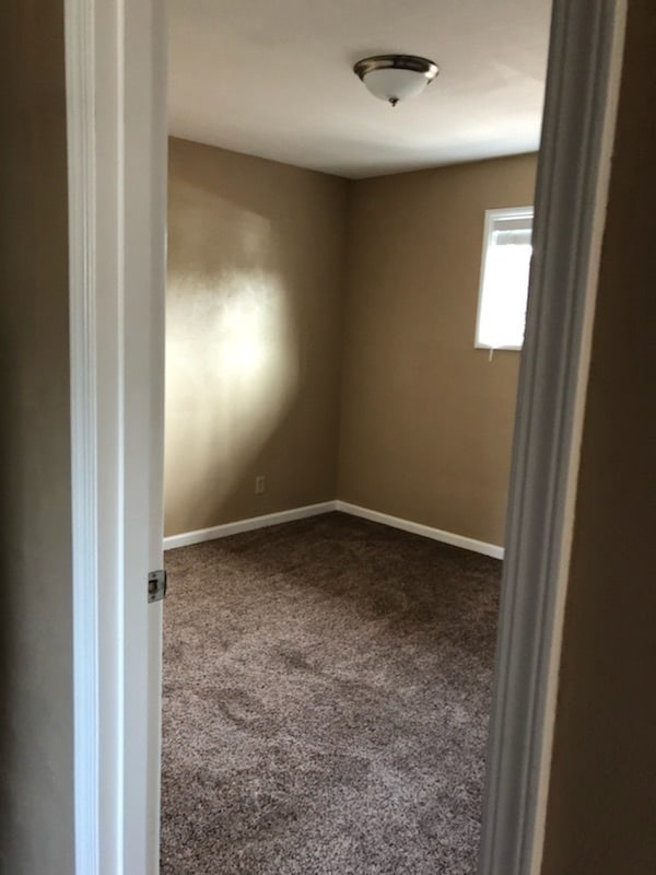 Building Photo - 2 Bedroom 1 bath in NW Corvallis