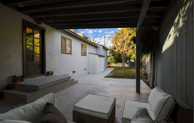 Building Photo - 5601 Corbett St