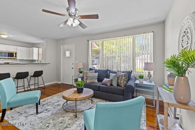 Building Photo - 1058 Willis Dr