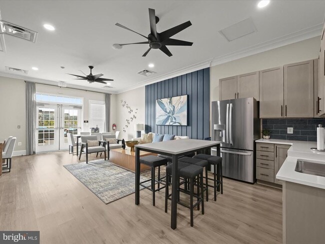 Building Photo - 7840 Blackbriar Wy