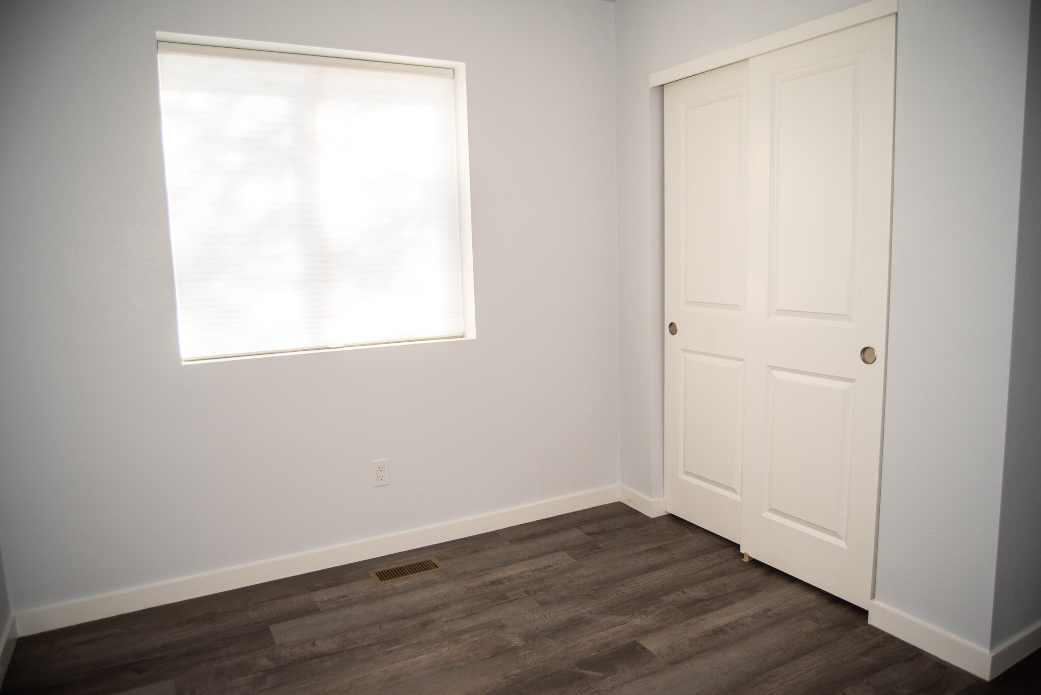 Building Photo - 223 S Hazel Ct