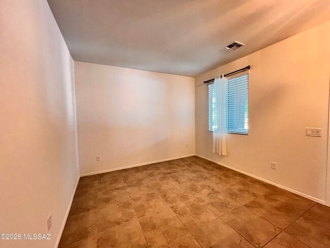 Building Photo - 12992 Westminster Dr