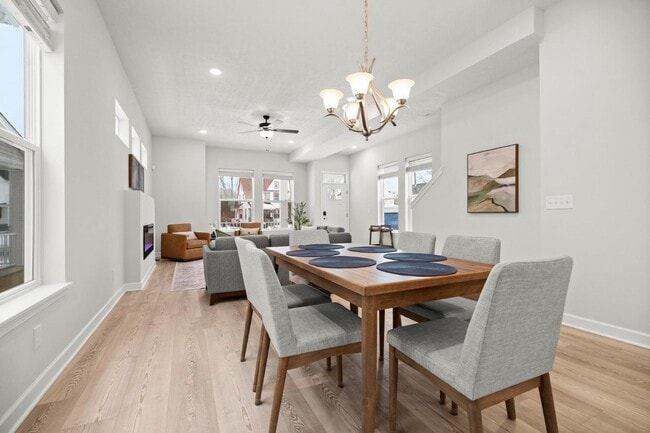 Building Photo - 2273 E 100th St