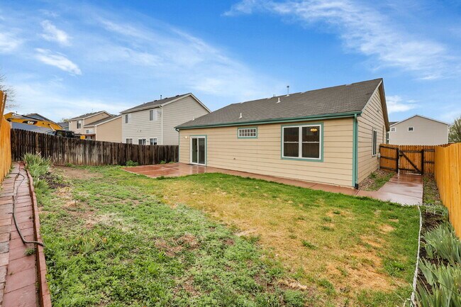 Building Photo - $2,100.00 - 3 Beds, 2 Baths, Single Family...