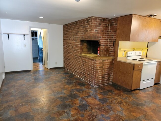 Building Photo - 6546 25th Ave NE