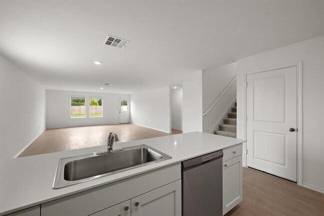 Building Photo - 213 Navidad River Dr