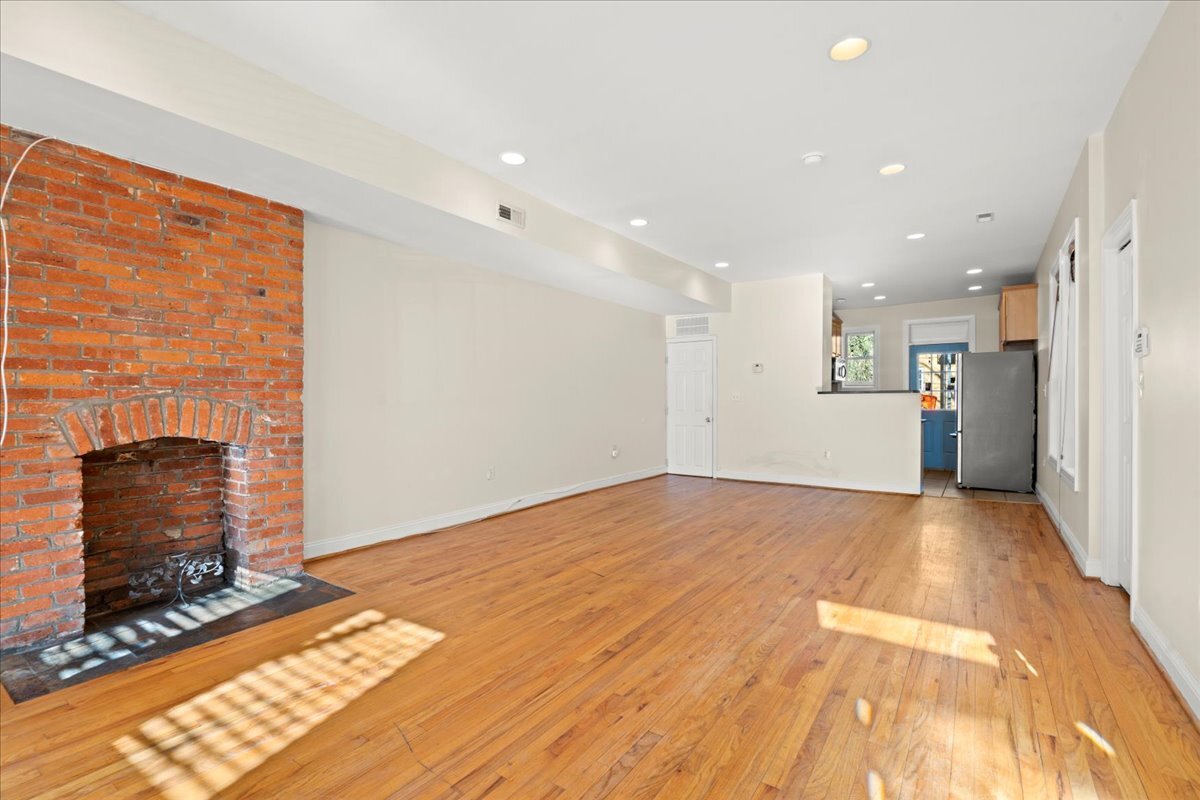 Building Photo - 1254 Florida Ave NE