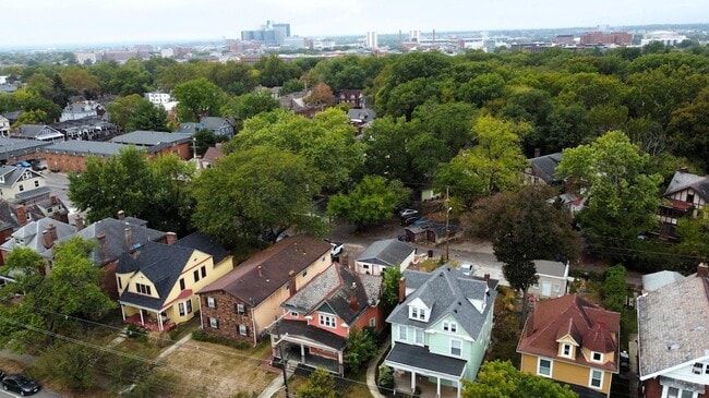 Building Photo - 2027 N 4th St