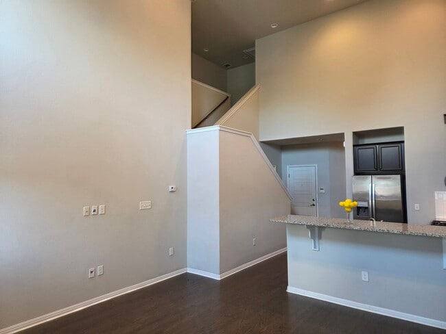 Building Photo - 2304 S Lakeline Blvd