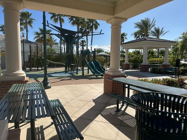 Building Photo - Seven Oaks Highgate Gated Community - READ...