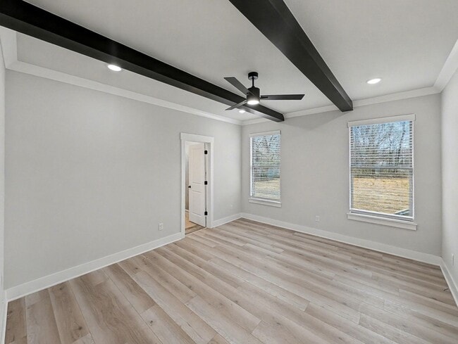 Building Photo - Beautiful New Build with Style