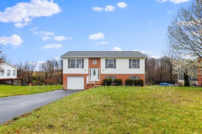Building Photo - 339 Clifford Dr