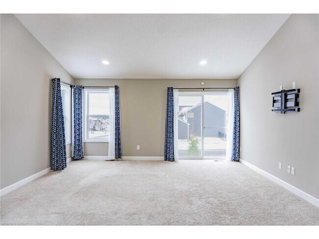 Building Photo - 143X Nutmeg Cir