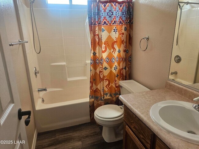 Building Photo - 3633 Desert Garden Dr