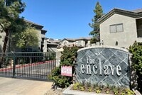 Building Photo - Gorgeous 2 bedroom / 2 bath condo in The E...