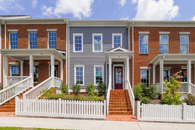 Primary Photo - Luxury living in The Providence Village!