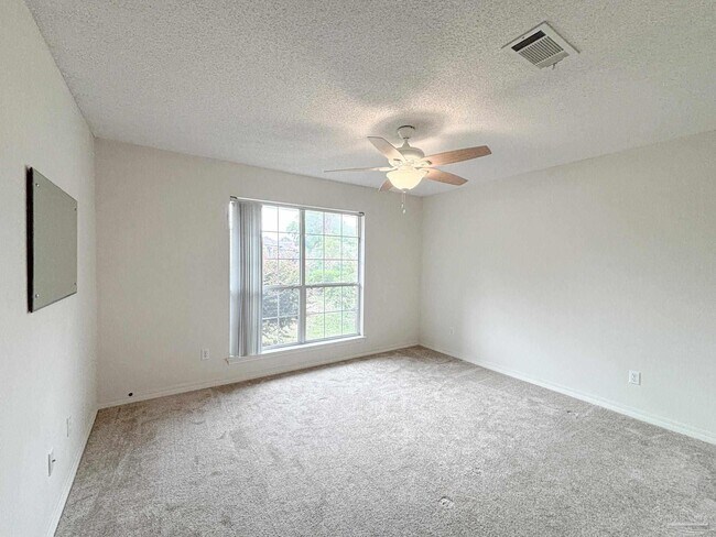 Building Photo - 9639 Westgate Cir