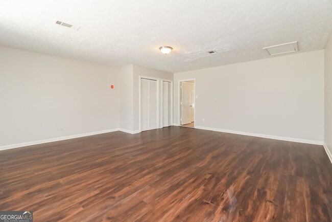 Building Photo - 3810 Greenbrook Dr