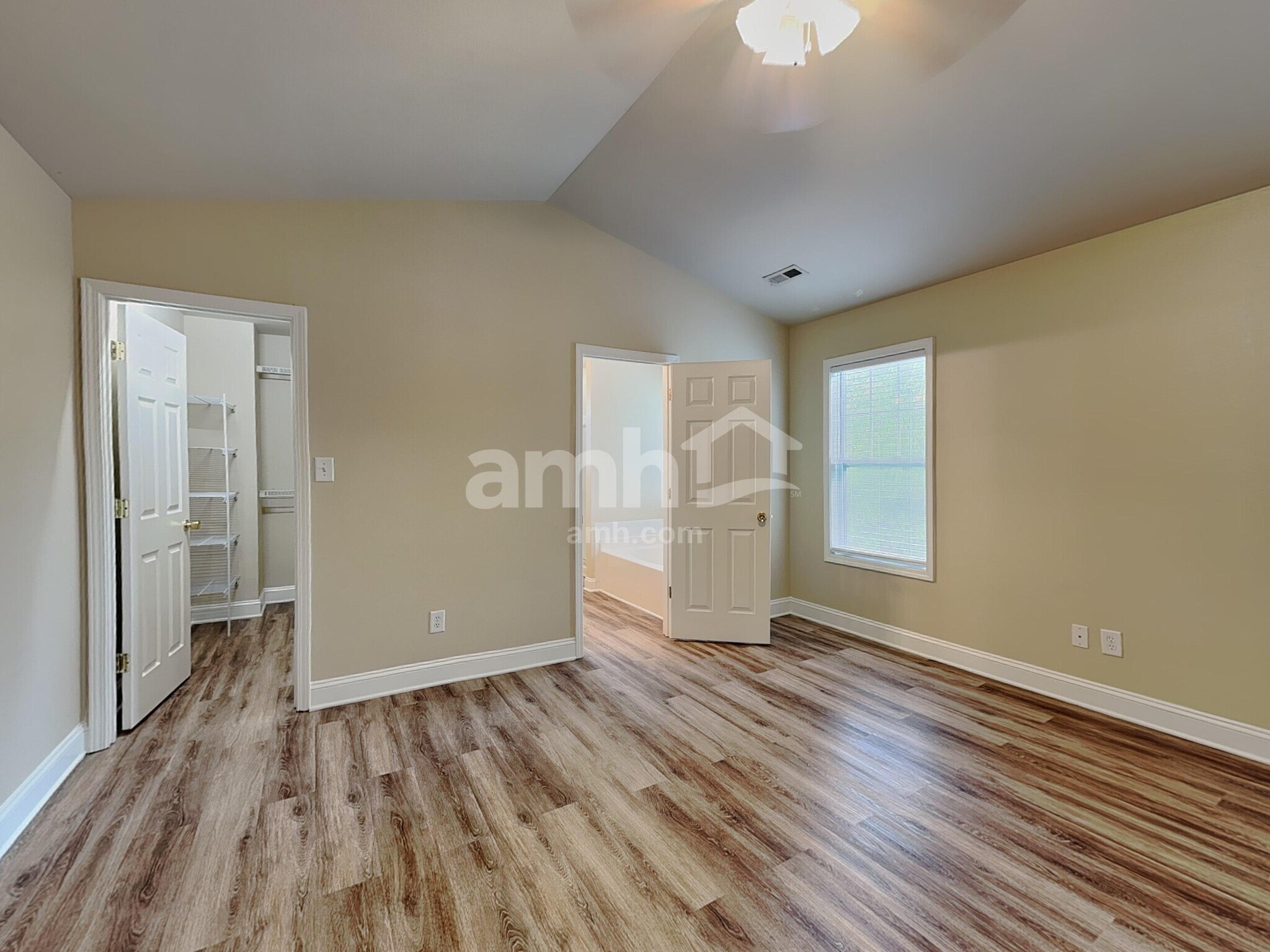 Building Photo - 9815 Waltham Ct