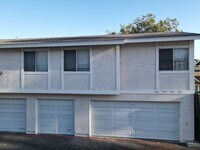 Building Photo - Beautiful Two Bedroom Townhome in San Luis...