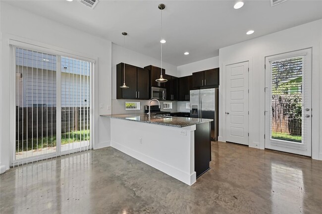 Building Photo - 2512 Wheless Ln