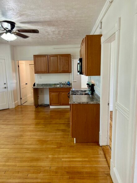 Building Photo - 59 Cotter Ct