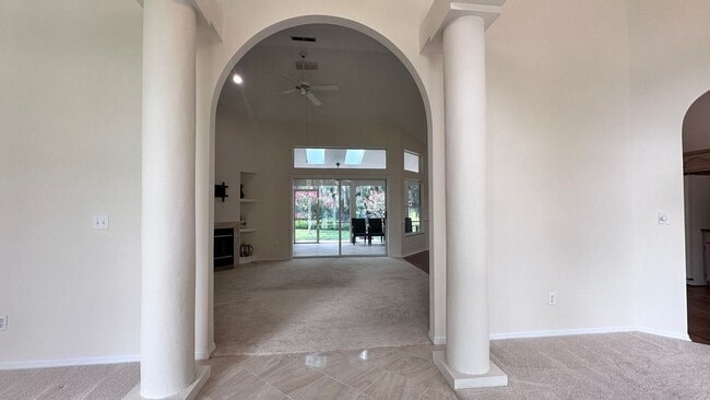 Building Photo - 7468 Aprelle Dr