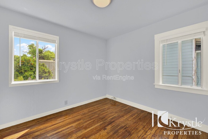 Building Photo - 153 Vaqueros Ave