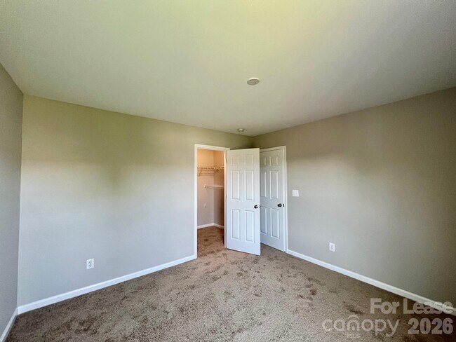 Building Photo - 10311 Dominion Village Dr